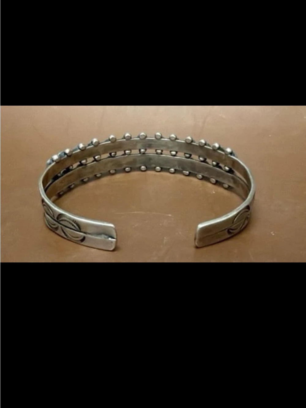 vintage Native sterling silver double-row "snake-eye" turquoise cuff - Picture 5 of 11